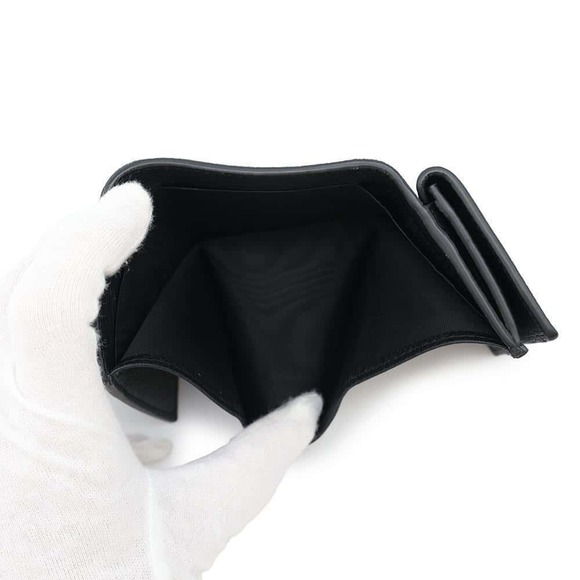 Gucci Logo Mini Embossed Trifold Compact Wallet Black - Picture 5 of 9